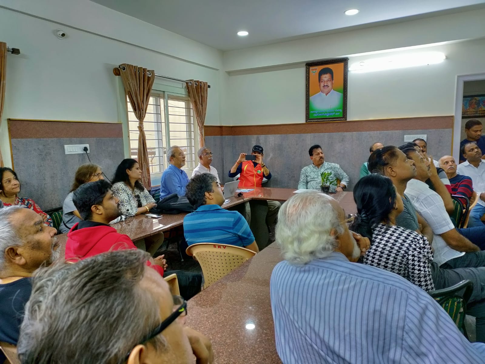 MLA invites Green Circle, Bangalore to maintain lake